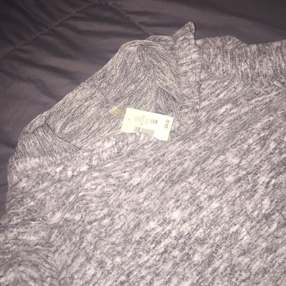 Super Comfy Cropped Hoodie - Picture 4 of 6